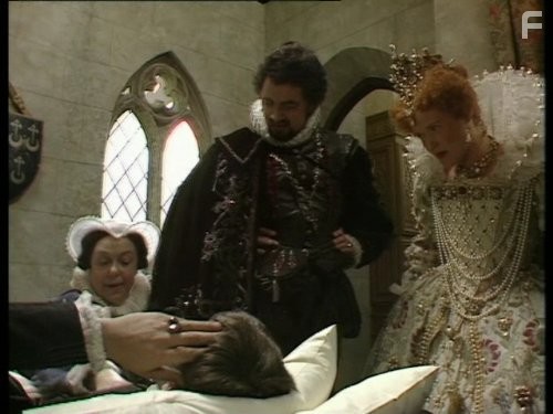 Rowan Atkinson in Чeрная гадюка (1982)