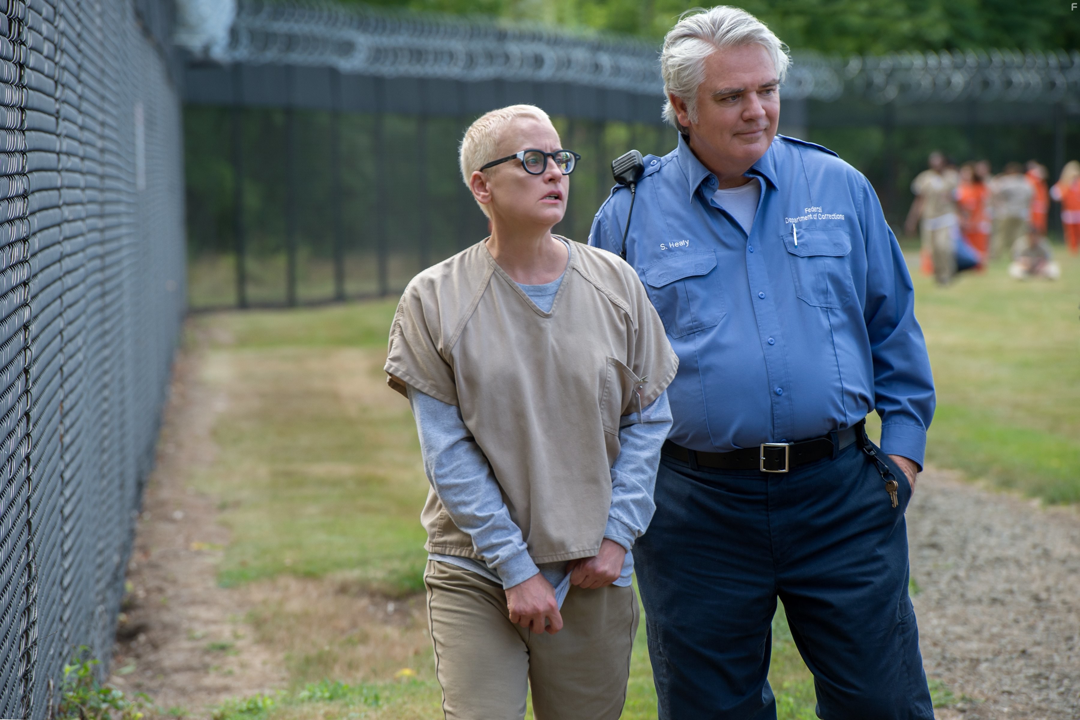 Lori Petty and Michael Harney in Оранжевый - хит сезона (2013)