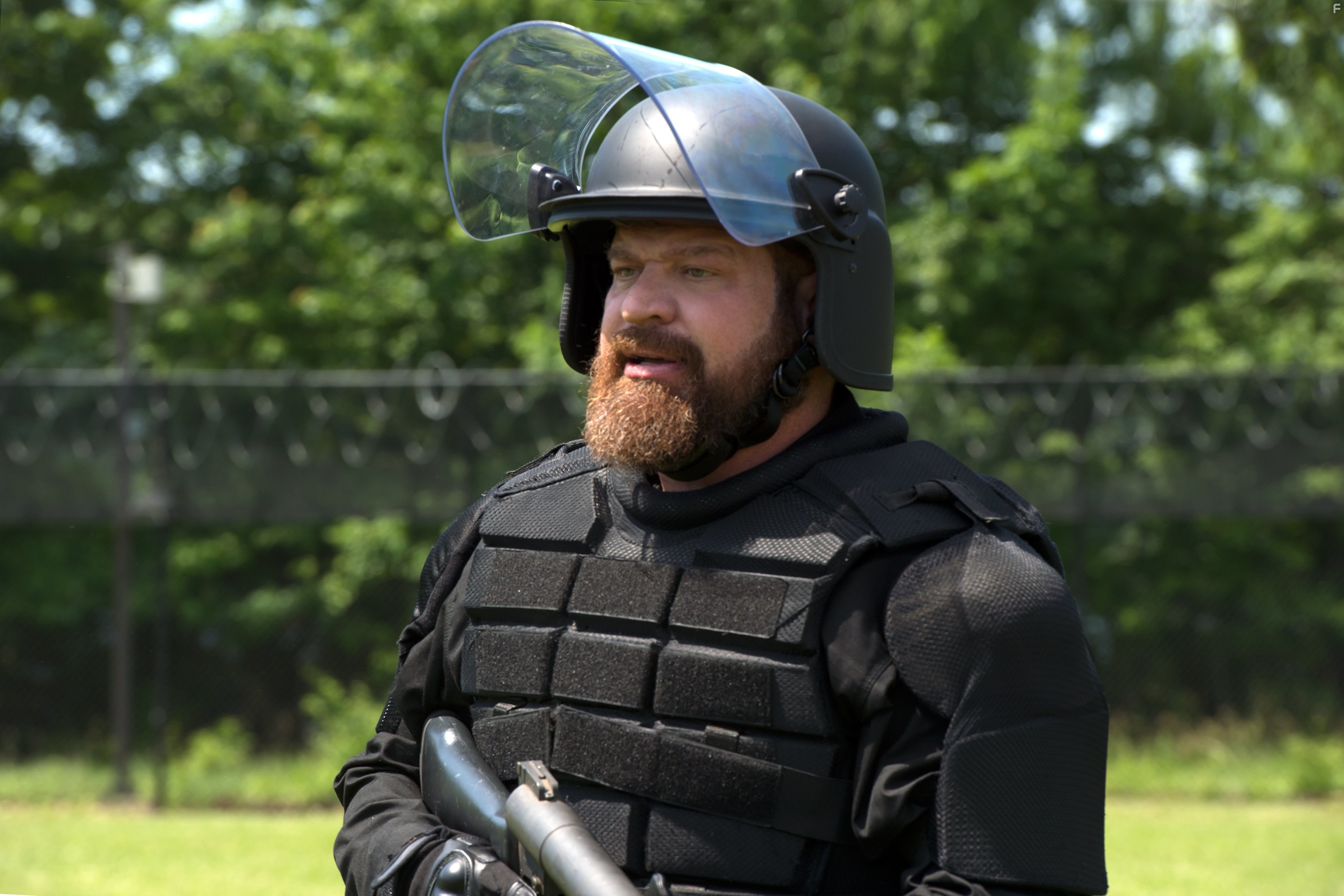 Brad William Henke in Оранжевый - хит сезона (2013)