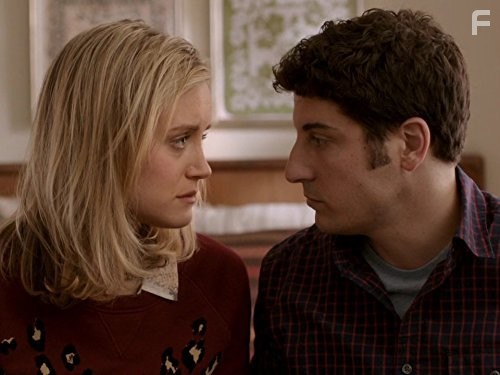 Jason Biggs and Taylor Schilling in Оранжевый - хит сезона (2013)