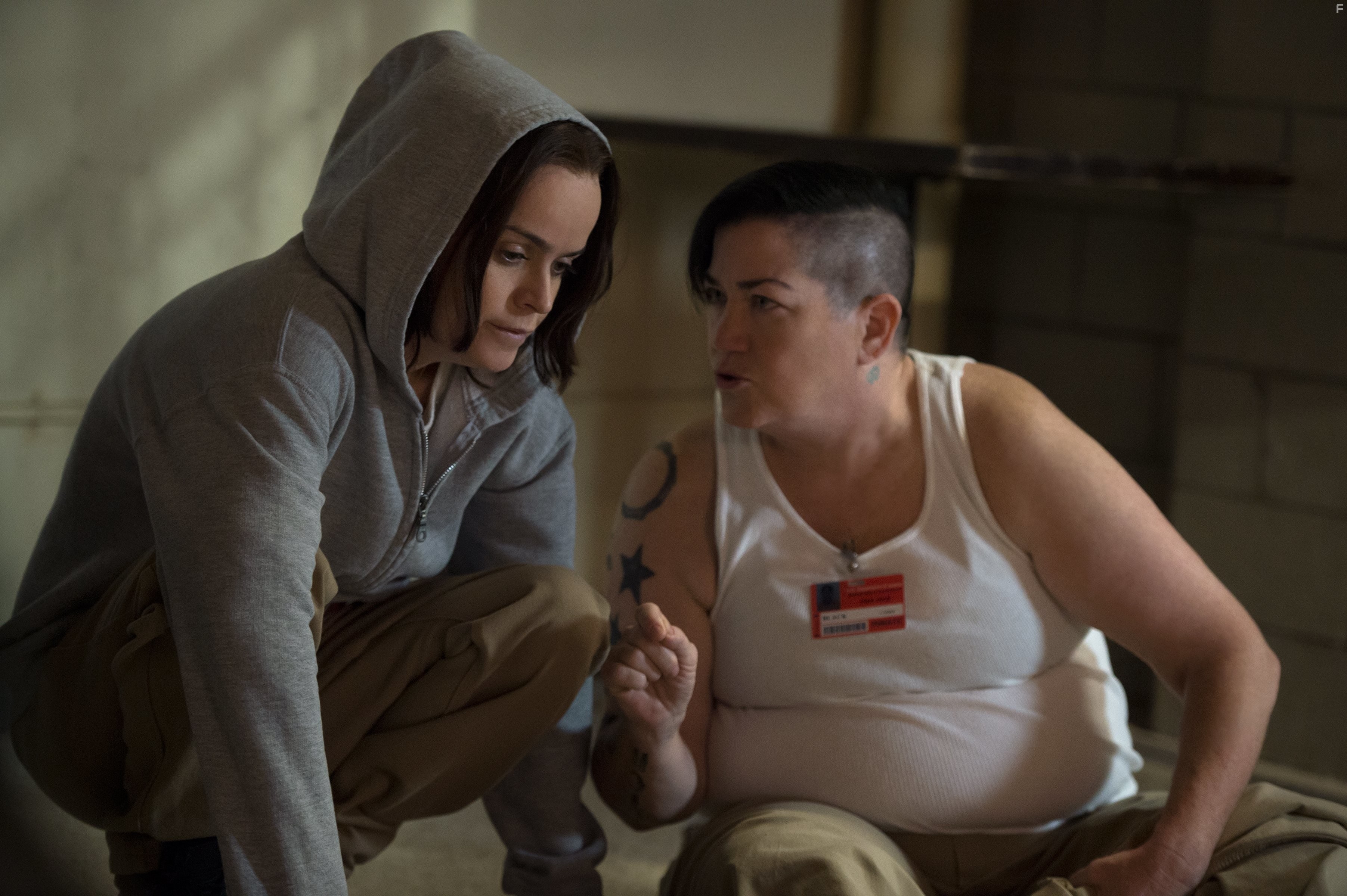 Lea DeLaria and Taryn Manning in Оранжевый - хит сезона (2013)