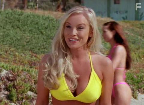 Jaime Bergman in Son of the Beach (2000)