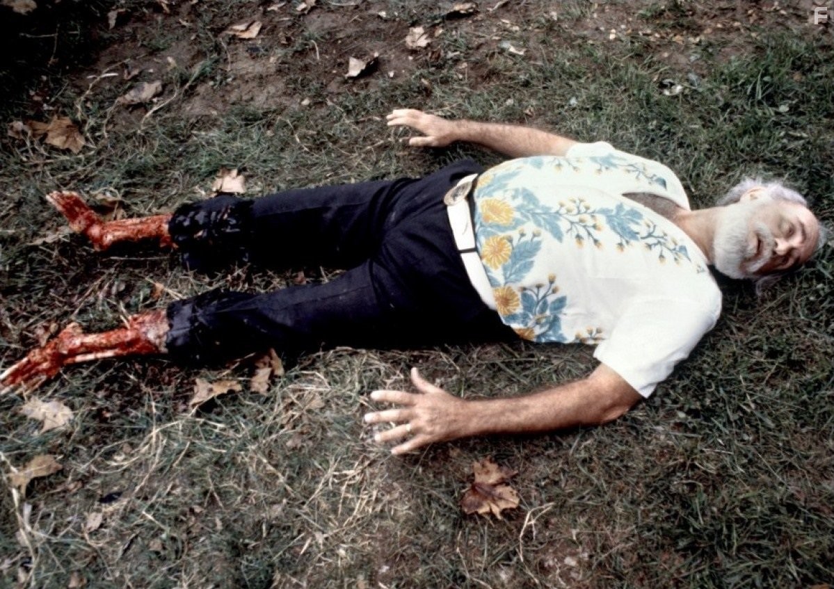 Keenan Wynn in Пираньи (1978)