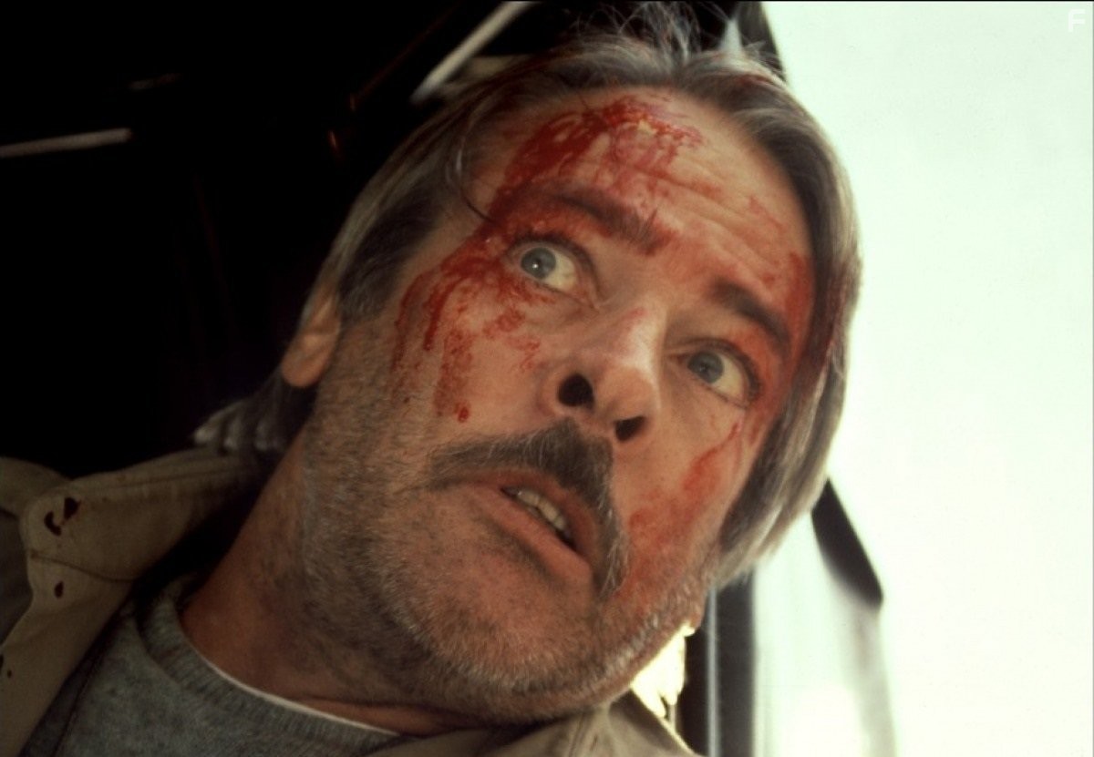 Kevin McCarthy in Пираньи (1978)