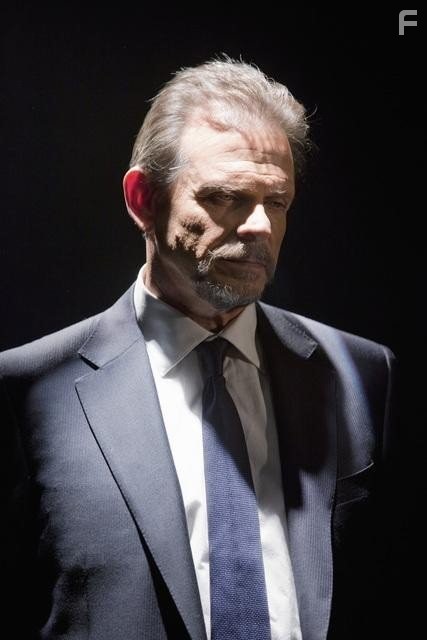 Marc Singer in Vизитeры (2009)