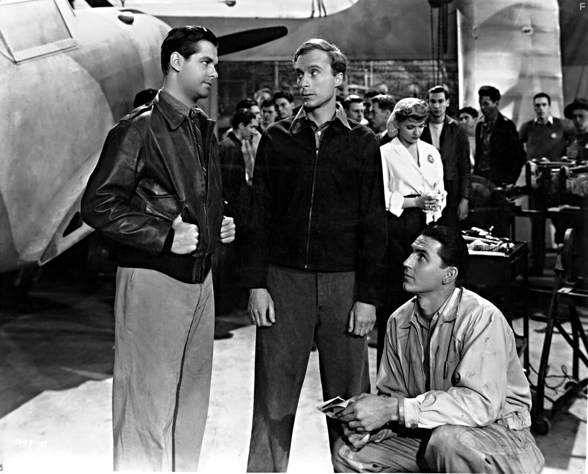 Robert Cummings, Norman Lloyd, and Virgil Summers in Диверсант (1942)
