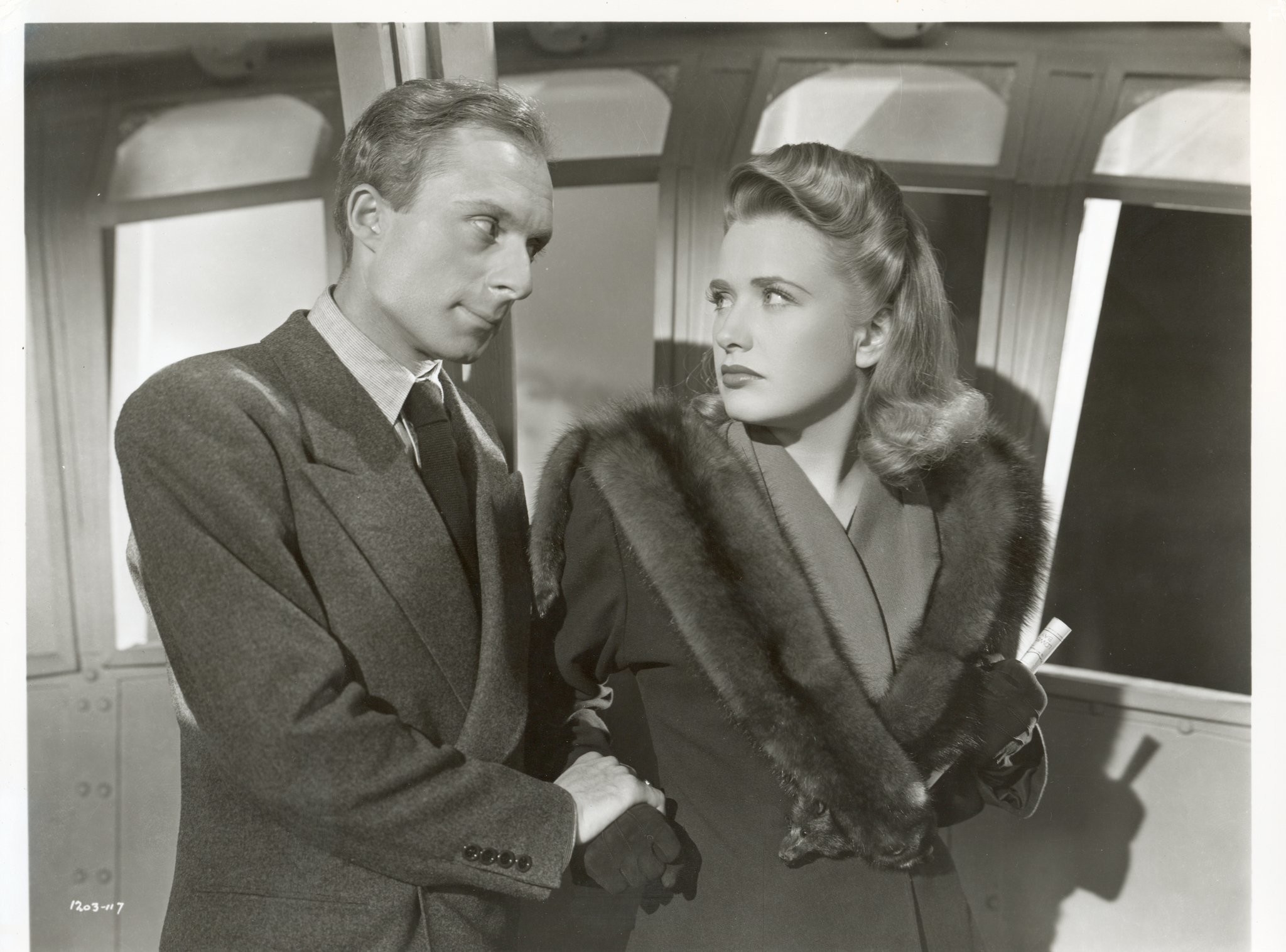 Priscilla Lane and Norman Lloyd in Диверсант (1942)