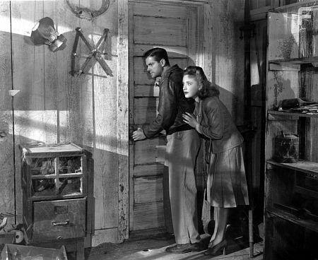 "Saboteur" Robert Cummings and Priscilla Lane 1942 Universal
