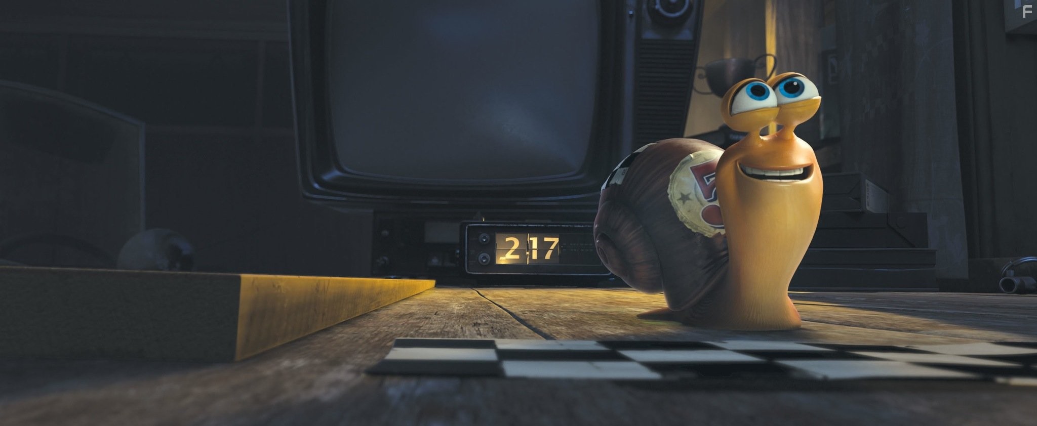 Turbo (voiced by Ryan Reynolds) is an underdog snail whose dreams kick into overdrive when he miraculously attains the power of super-speed.