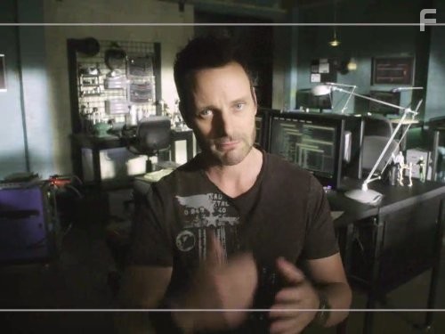 Ryan Robbins in Убежище (2008)