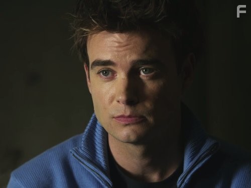 Robin Dunne in Убежище (2008)