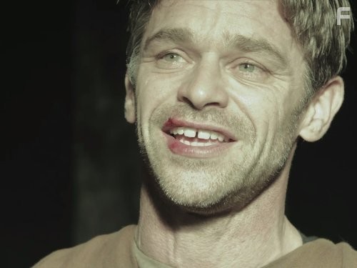 Ian Tracey in Убежище (2008)