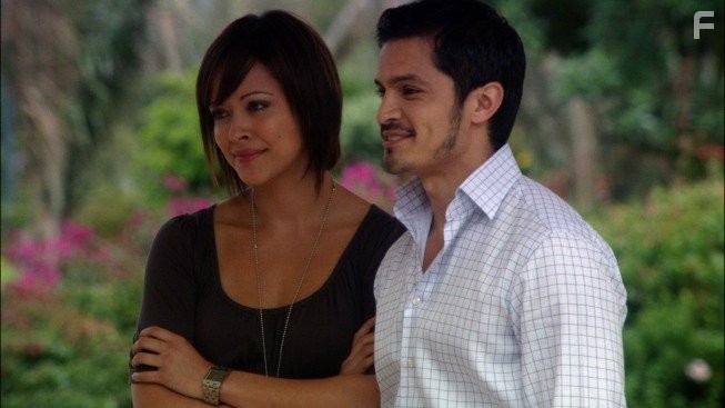 Nicholas Gonzalez in Сознание (2009)