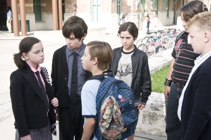 Devon Gearhart, Jimmy Bennett, Racer Rodriguez, Rocket Rodriguez, and Jolie Vanier in Камень желаний (2009)