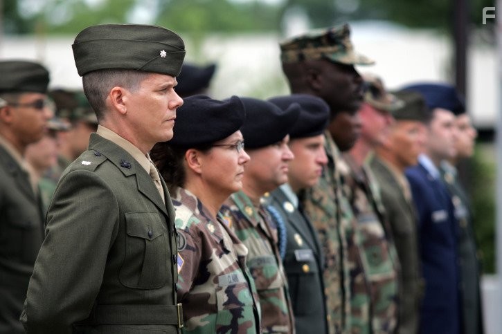 Kevin Bacon in Забирая Чэнса (2009)