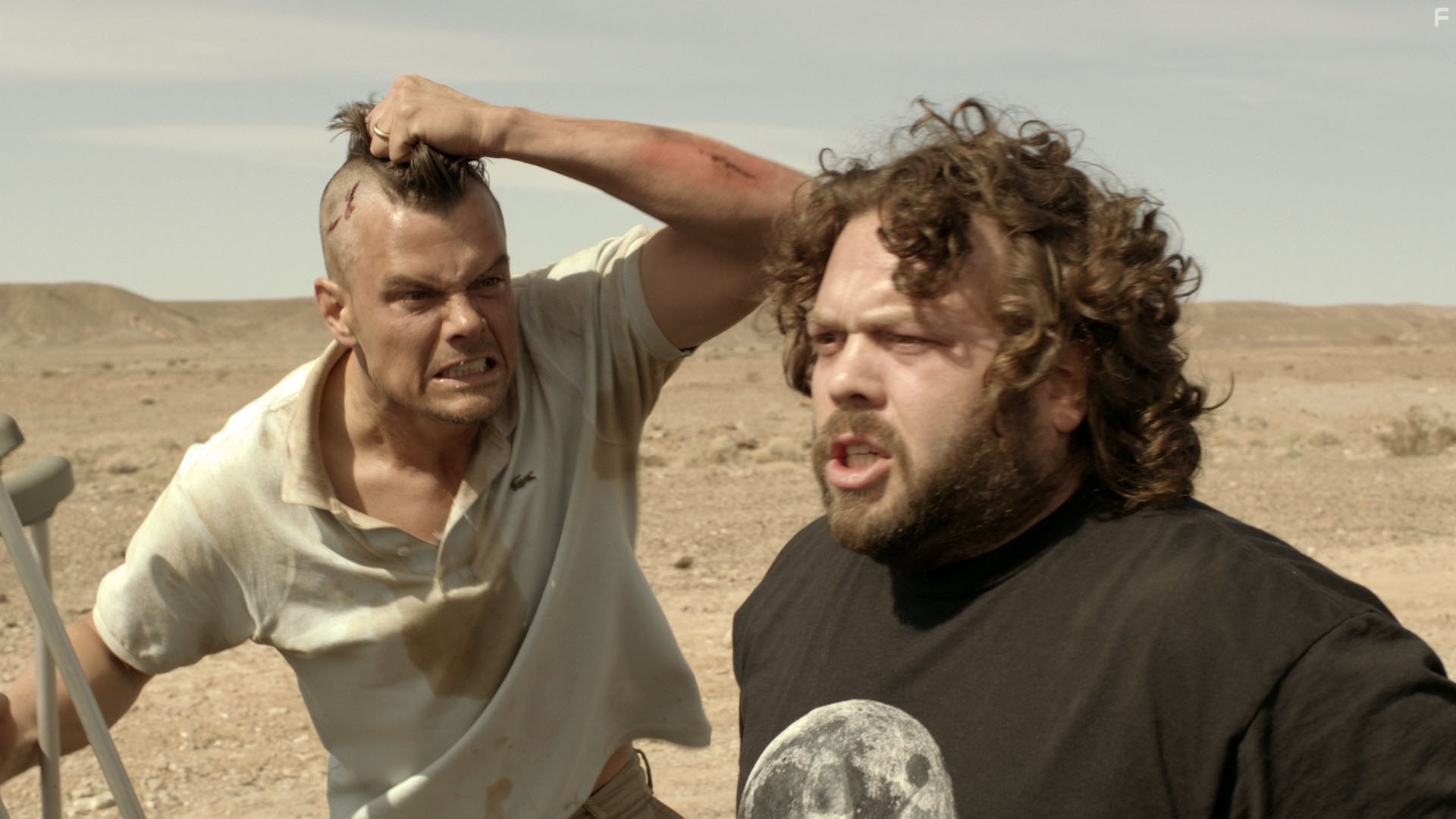Josh Duhamel and Dan Fogler in Живописный маршрут (2013)