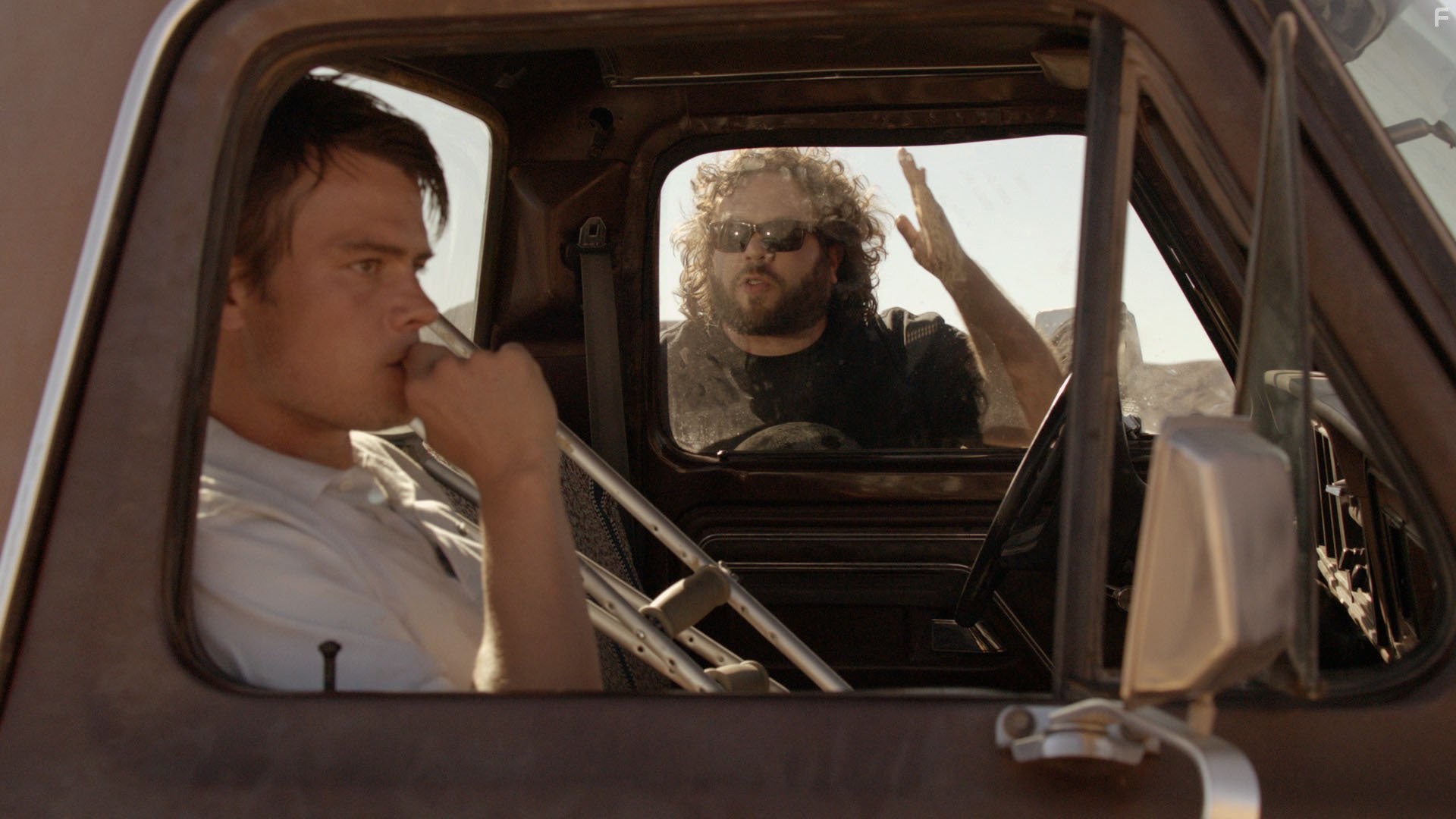 Josh Duhamel and Dan Fogler in Живописный маршрут (2013)