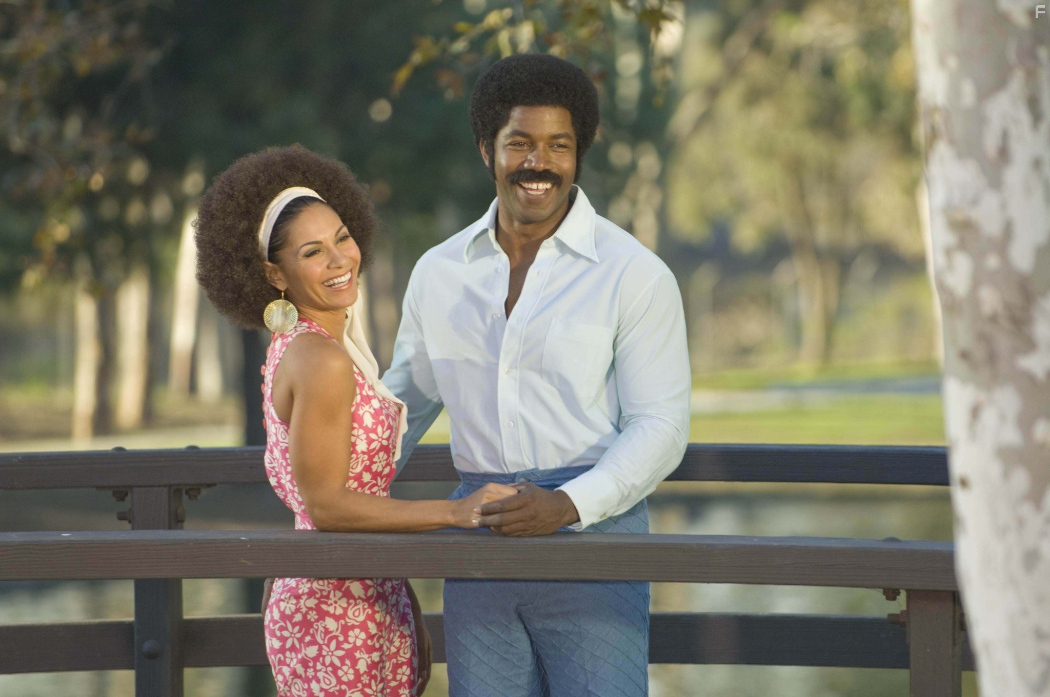 Salli Richardson-Whitfield and Michael Jai White in Чeрный динамит (2009)