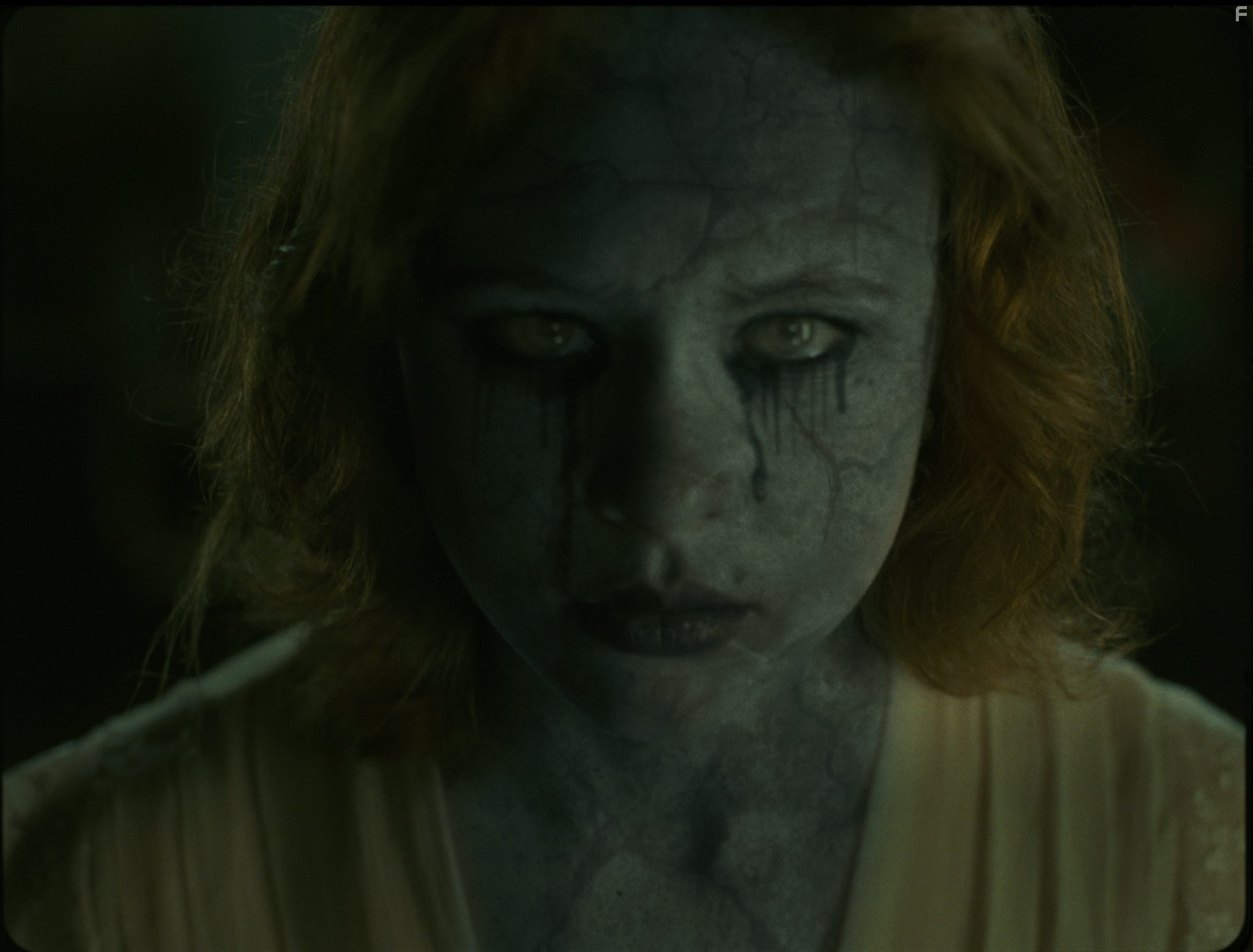 Thora Birch in Дедлайн. (2009)