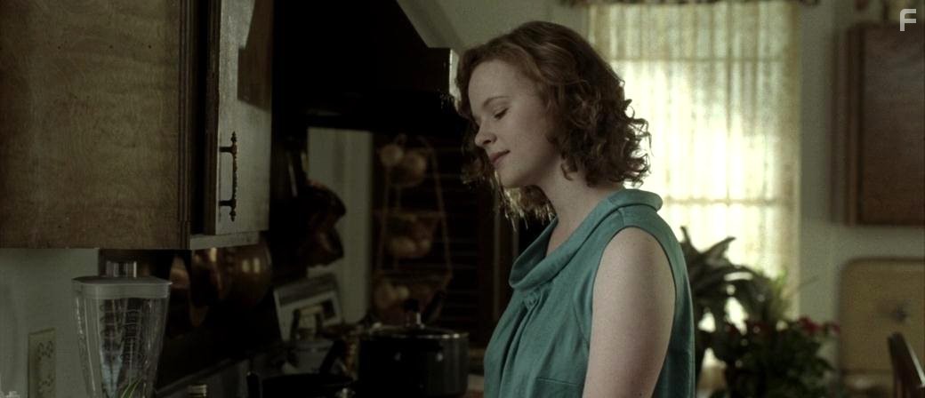 Thora Birch in Дедлайн. (2009)