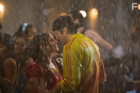 Briana Evigan and Robert Hoffman in Шаг вперед 2: Улицы (2008)