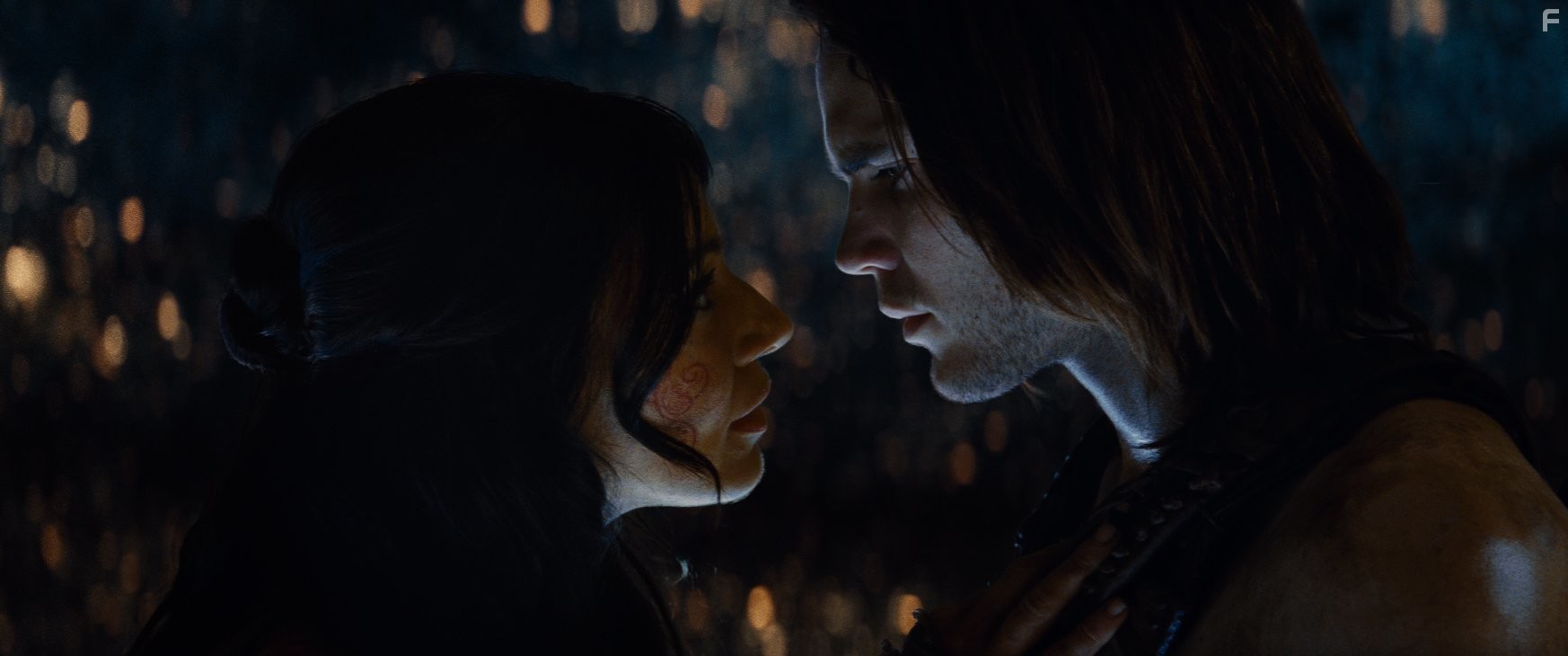 Lynn Collins and Taylor Kitsch in Джон Картер (2012)