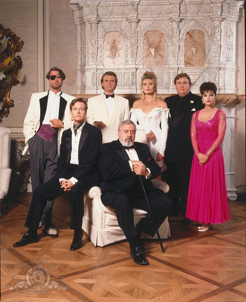 Mariel Hemingway, Raymond Burr, John Candy, Dylan Baker, David Rasche, Charles Rocket, and Emma Samms in В бреду (1991)