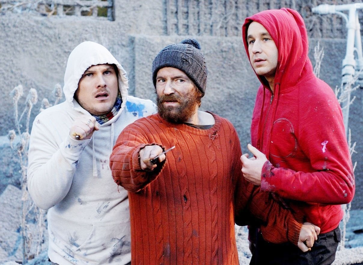 Dean Lennox Kelly, Chris O'Dowd, and Marc Wootton in Чaсто задаваемые вопросы о путешествиях во времени (2009)