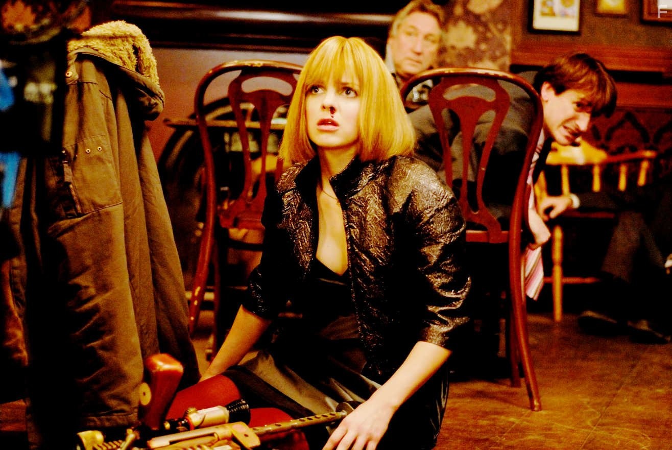 Anna Faris in Чaсто задаваемые вопросы о путешествиях во времени (2009)