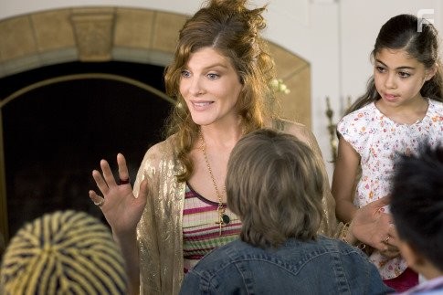 Rene Russo in Твои, мои и наши (2005)