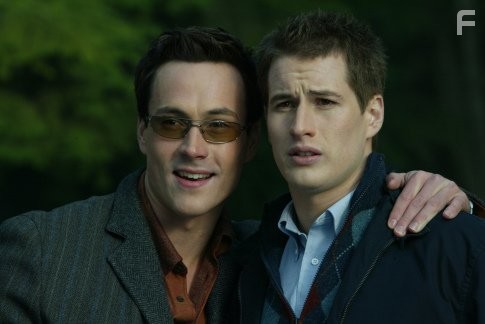 Chris Klein and Brendan Fehr in Длинный уикэнд (2005)