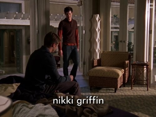 Adam Brody and Ben McKenzie in О.С. - Одинокие сердца (2003)