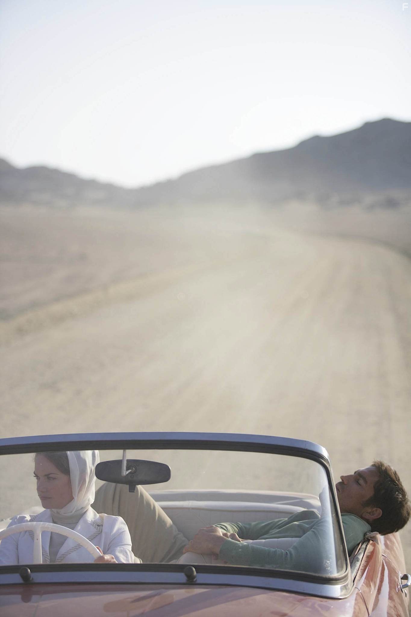 Jim Caviezel and Ruth Wilson in Заключенный (2009)