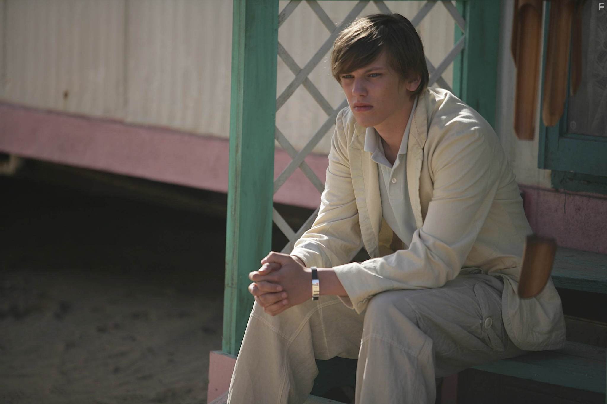 Jamie Campbell Bower in Заключенный (2009)