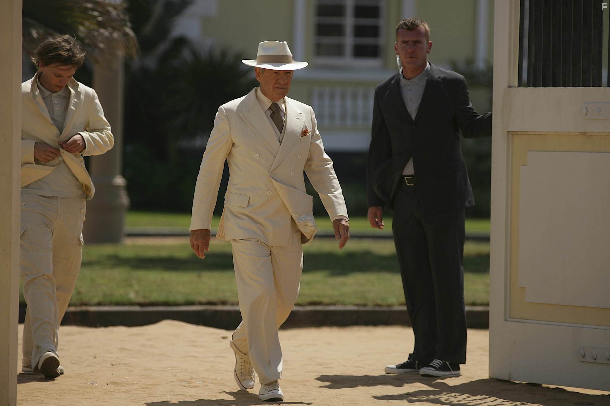 Ian McKellen in Заключенный (2009)