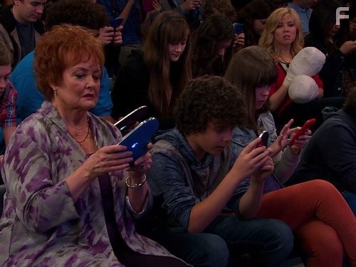 Сэм и Кэт (2013)