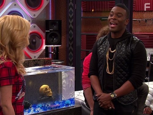 Сэм и Кэт (2013)