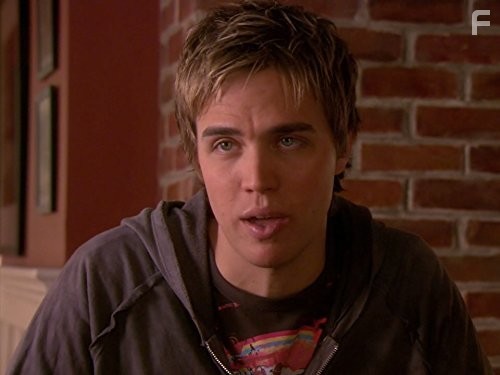 Chris Olivero in Кайл XY (2006)