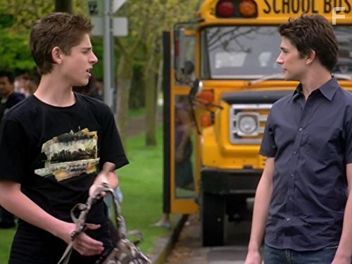 Matt Dallas and Jean-Luc Bilodeau in Кайл XY (2006)