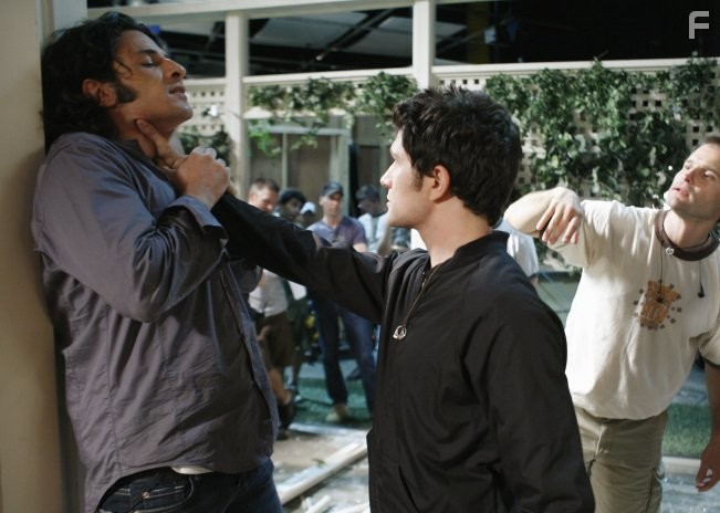 Hal Ozsan and Matt Dallas in Кайл XY (2006)