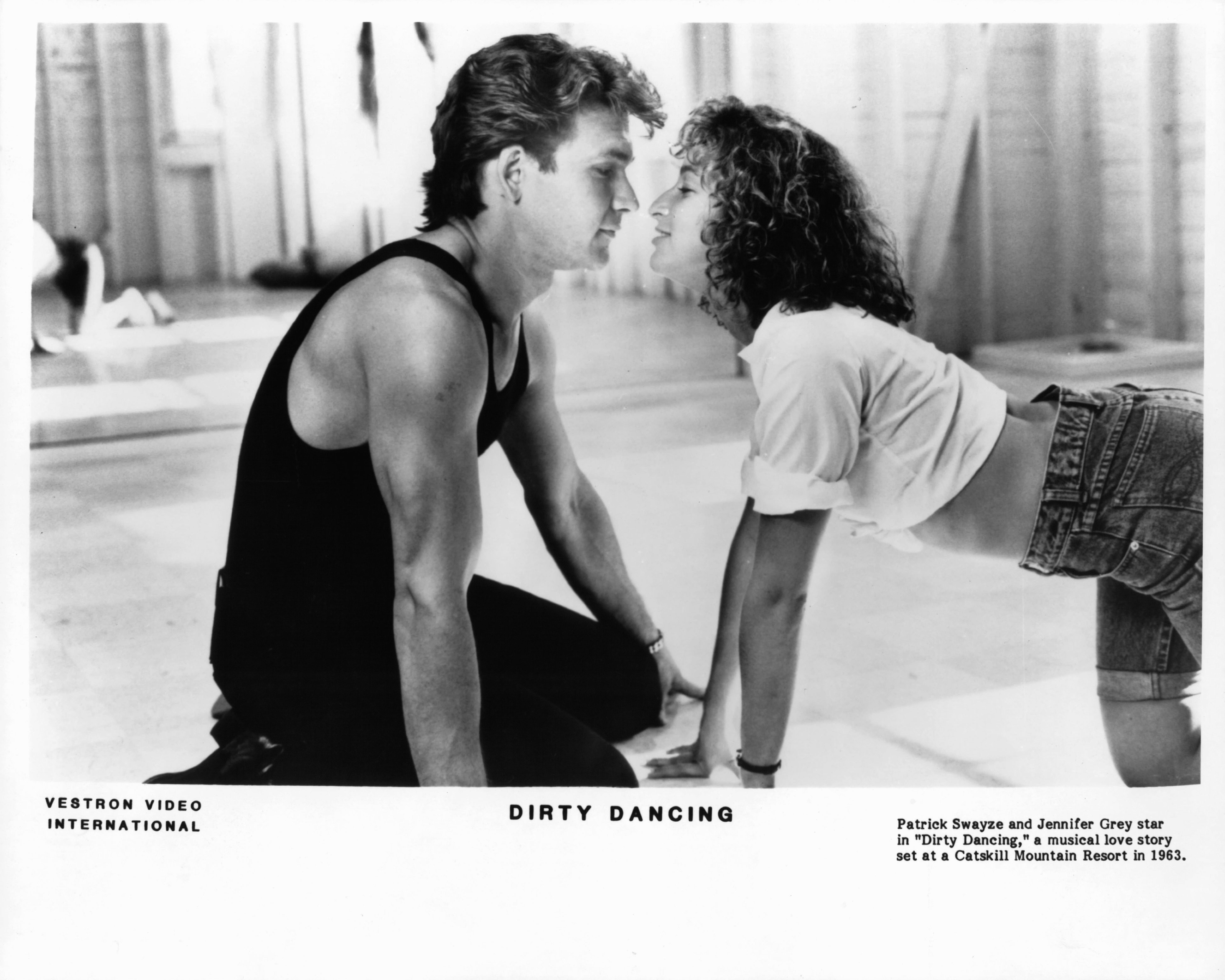 Jennifer Grey and Patrick Swayze in Грязные танцы (1987)