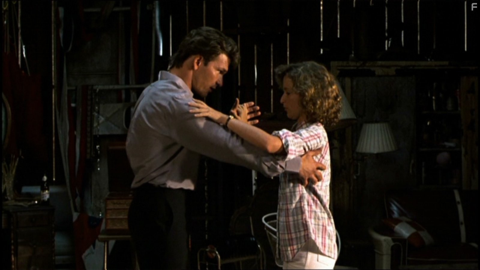 Jennifer Grey and Patrick Swayze in Грязные танцы (1987)