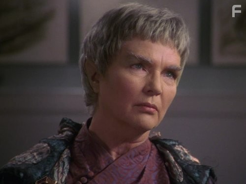 Fionnula Flanagan in Звездный путь: Энтерпрайз (2001)