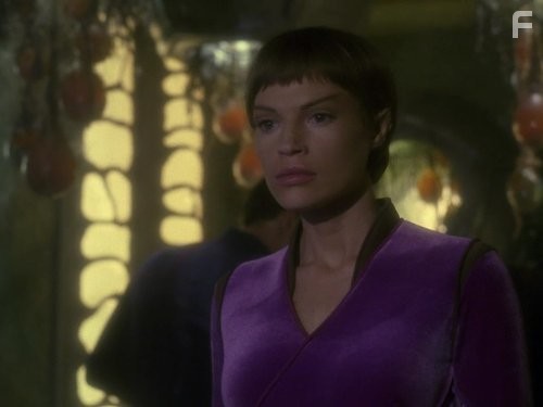 Jolene Blalock in Звездный путь: Энтерпрайз (2001)