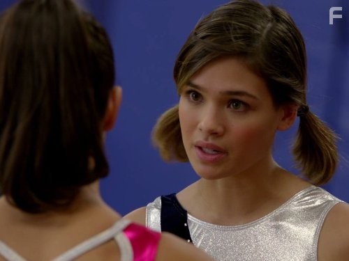 Nicole Gale Anderson in Гимнастки (2009)