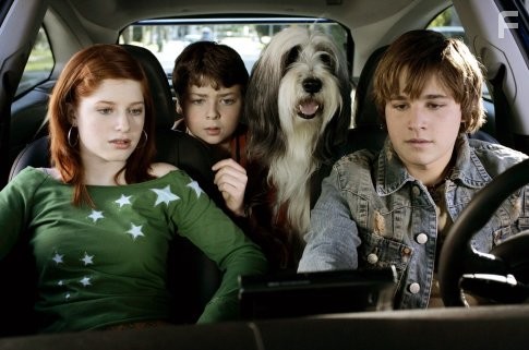 Spencer Breslin, Zena Grey, and Shawn Pyfrom in Лохматый папа (2006)