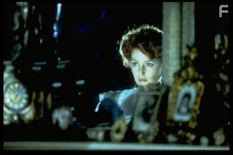 Gillian Anderson stars as Lily Bart