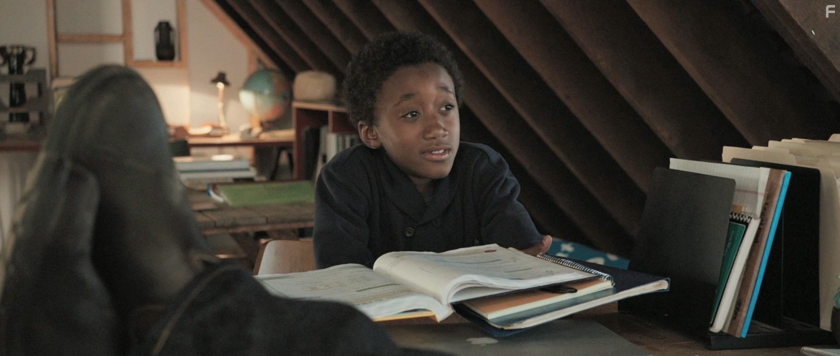 Travaris Spears in Экзамен для двоих (2013)