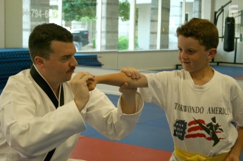 Danny McBride in Путь ноги и кулака (2006)