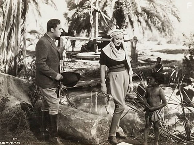 Marlene Dietrich and Charles Boyer in The Garden of Allah (1936)